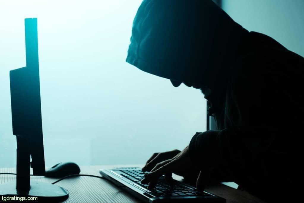 Sacrificing anonymity users gain reliability